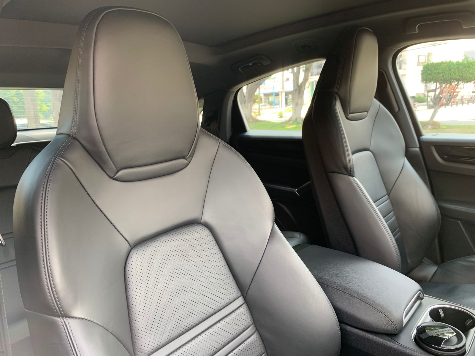 PORSCHE CAYENNE S COUPE 2020 NEGRO