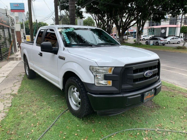FORD F-150 SUPER CAB 4X2 XL 2016 BLANCO