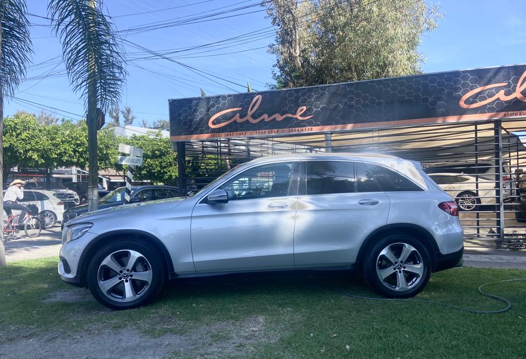 MERCEDES GLC 300 ROAD