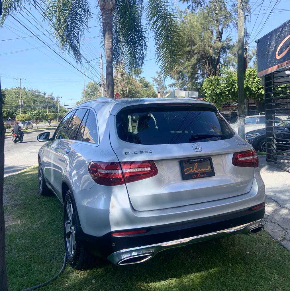 MERCEDES GLC 300 ROAD