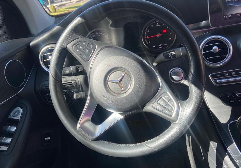 MERCEDES GLC 300 ROAD