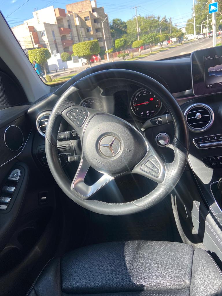 MERCEDES GLC 300 ROAD