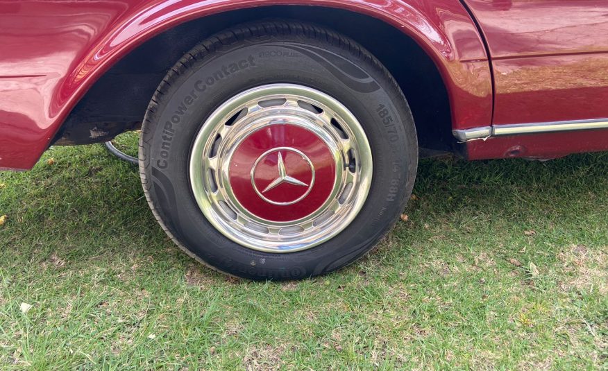 MERCEDES 240 D ROJO 1977