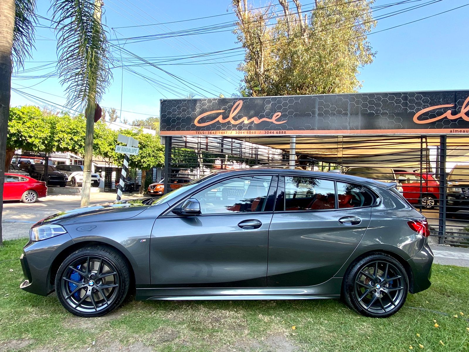 BMW SERIE 1 1181 GRIS 2020