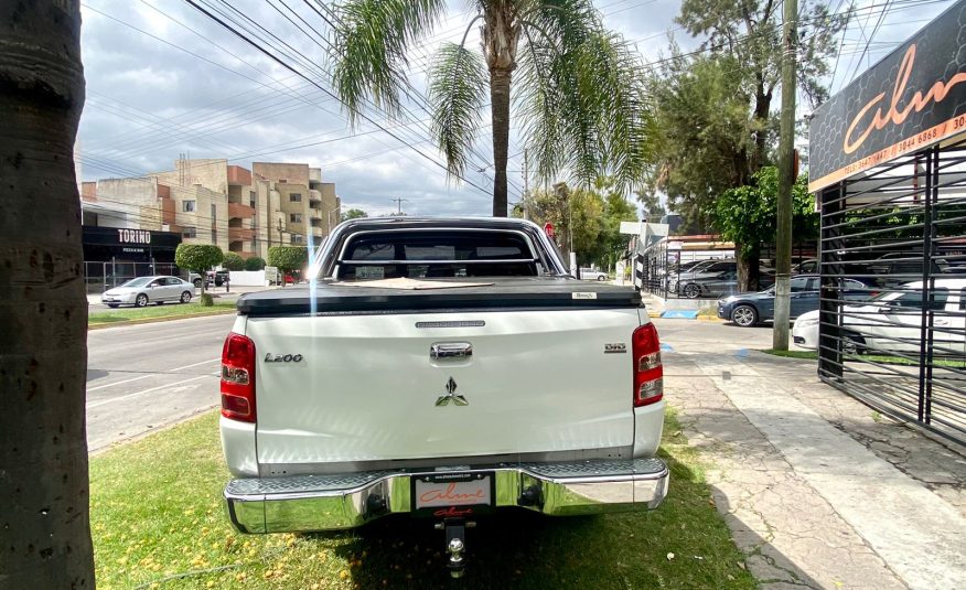 MITSUBISHI L200 GLS PICKUP 4X4 2019 BLANCO