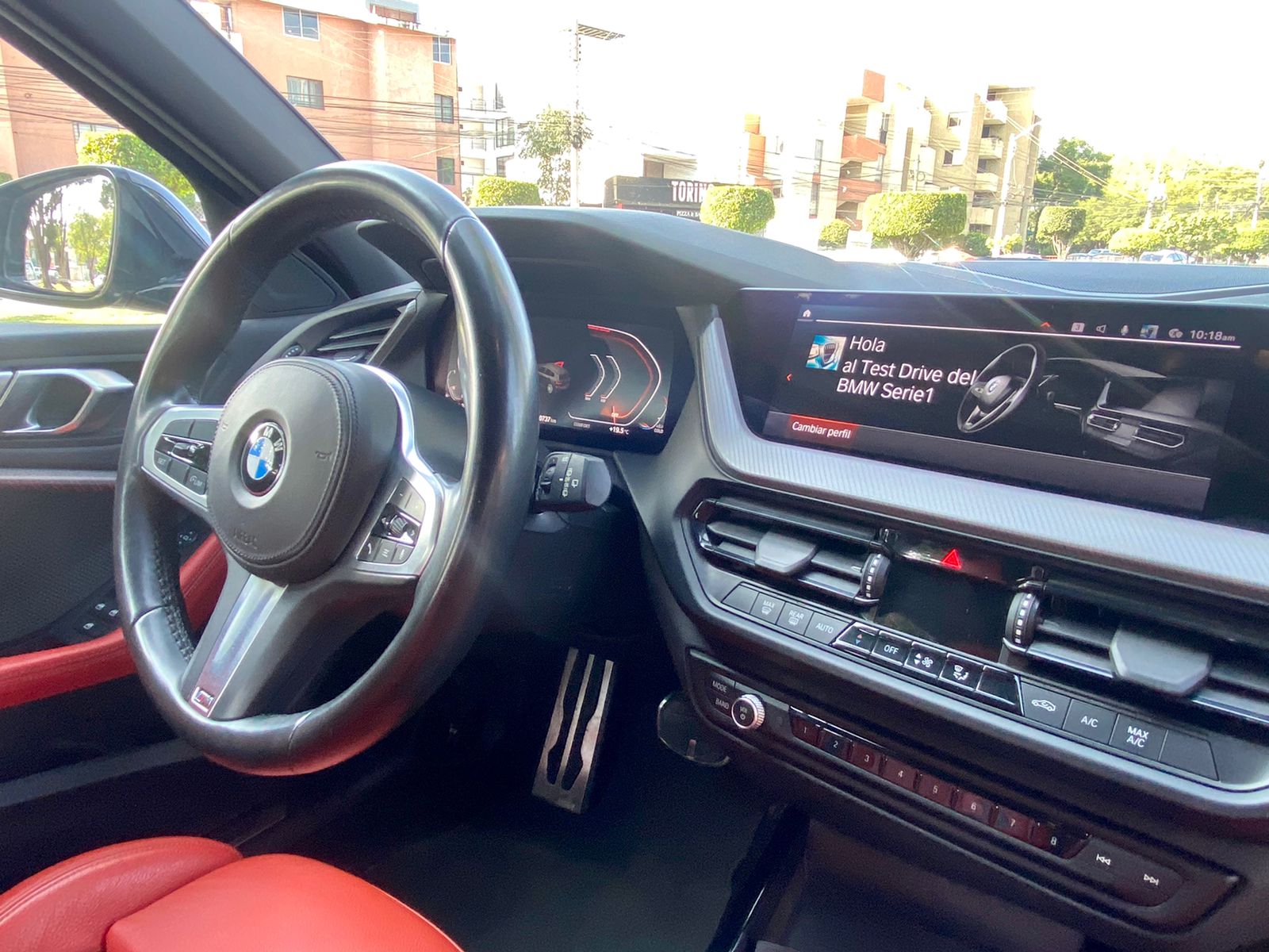 BMW SERIE 1 1181 GRIS 2020