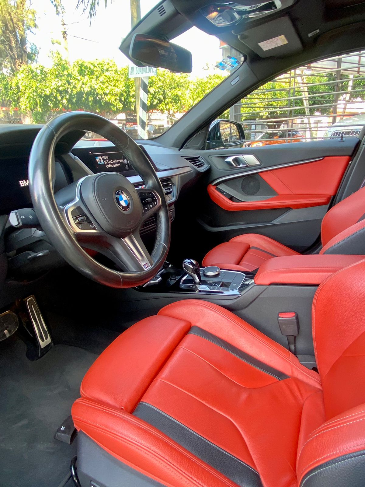 BMW SERIE 1 1181 GRIS 2020