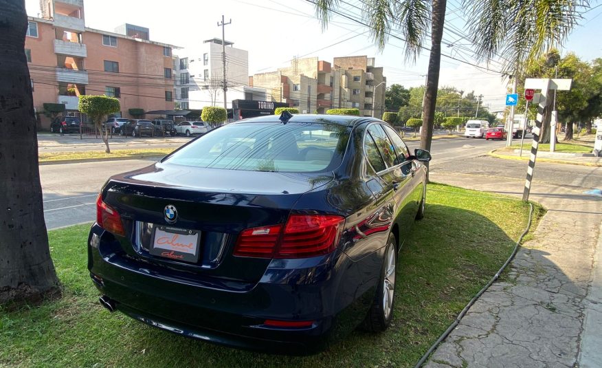 BMW 520 SERIE 5 AZUL 2016