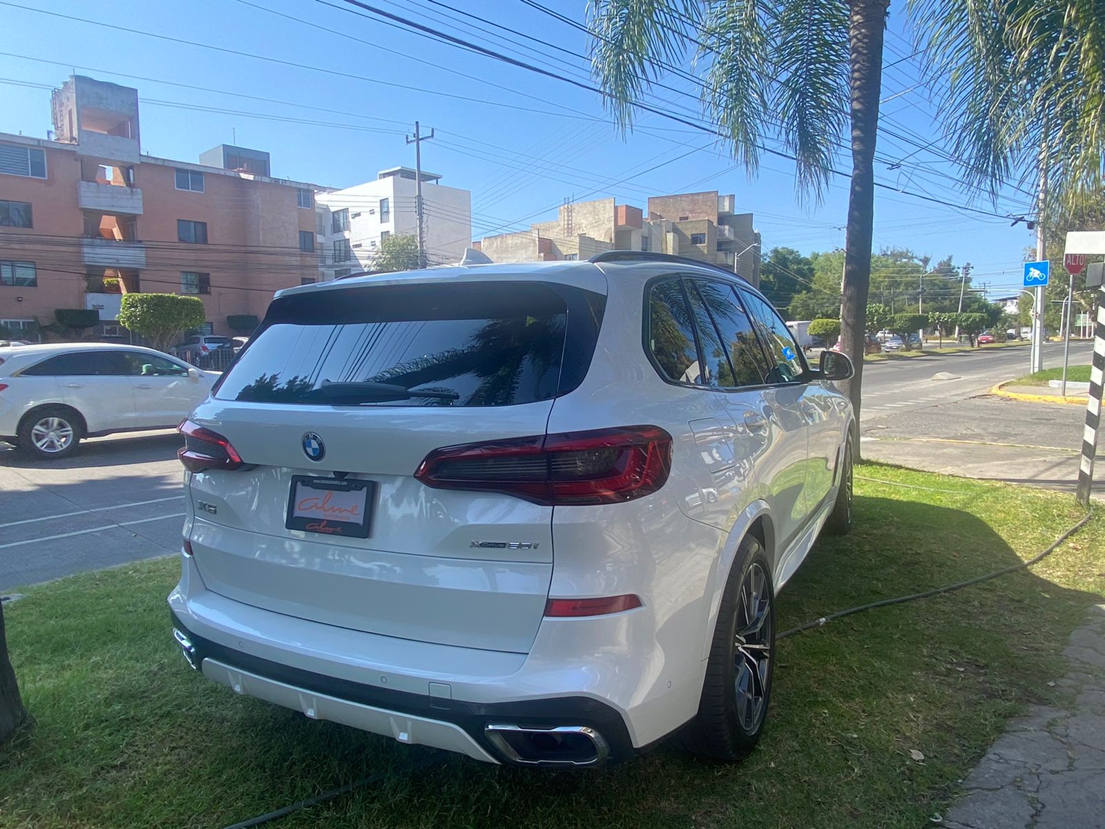 BMW X5 MSPORT 50IA BLANCO 2019