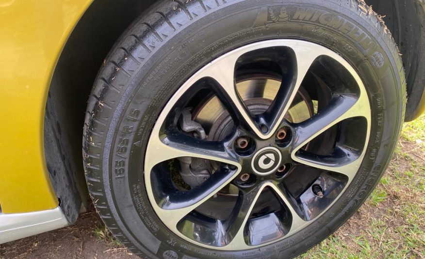 SMART FORFOUR PASSION MANUAL VERDE 2016