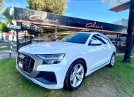 AUDI Q8 BLANCO 2020