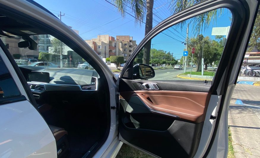 BMW X5 MSPORT 50IA BLANCO 2019