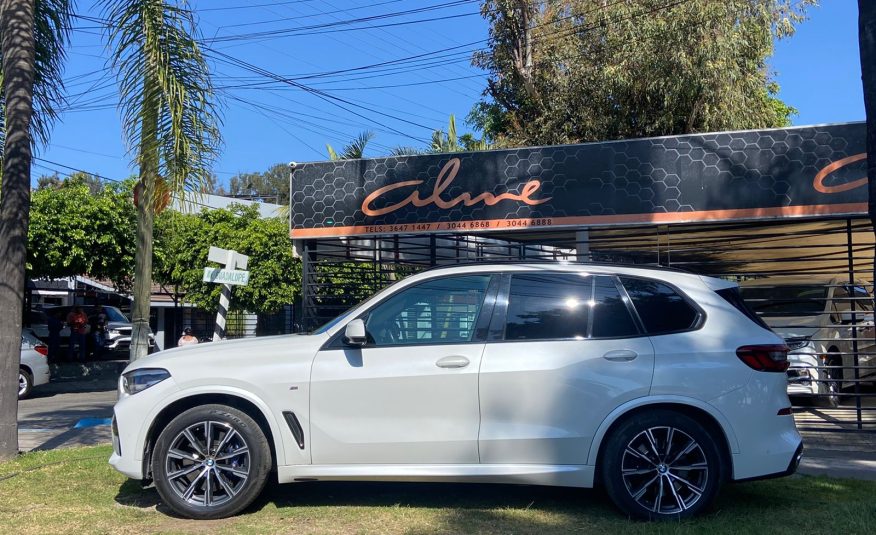 BMW X5 MSPORT 50IA BLANCO 2019