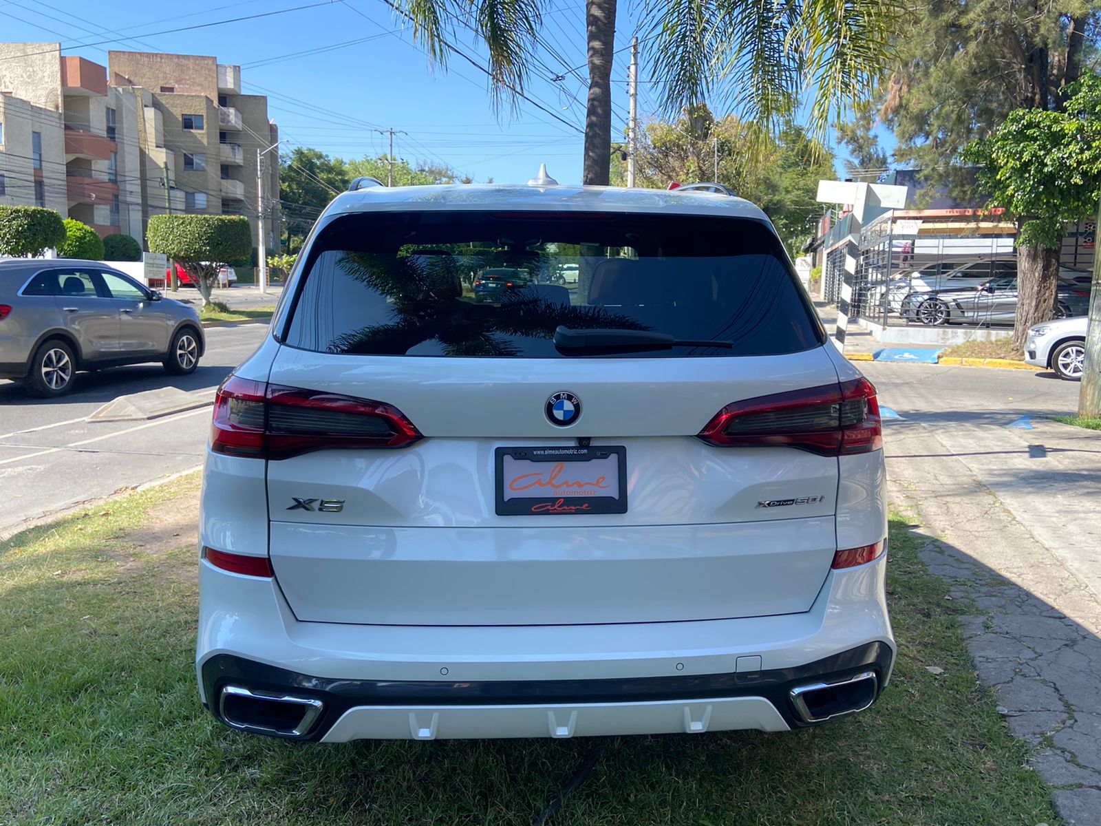 BMW X5 MSPORT 50IA BLANCO 2019
