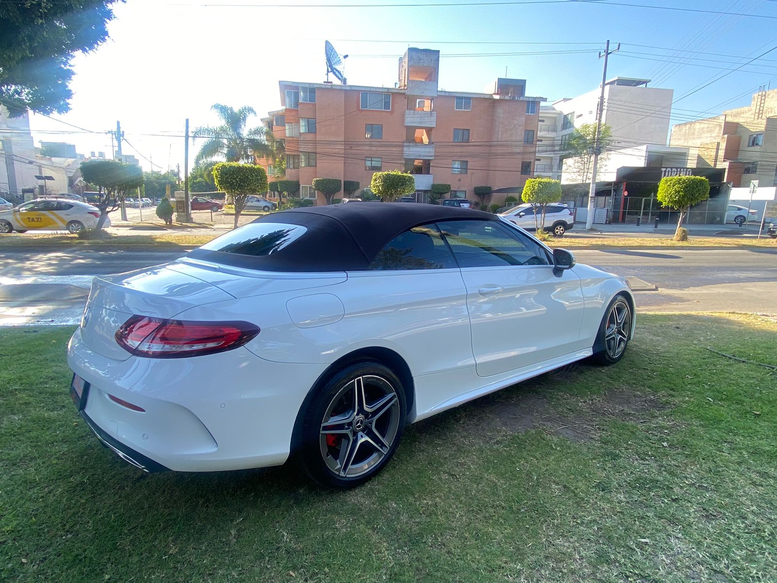 MERCEDES C300 CABIOLET BLANCO 2019