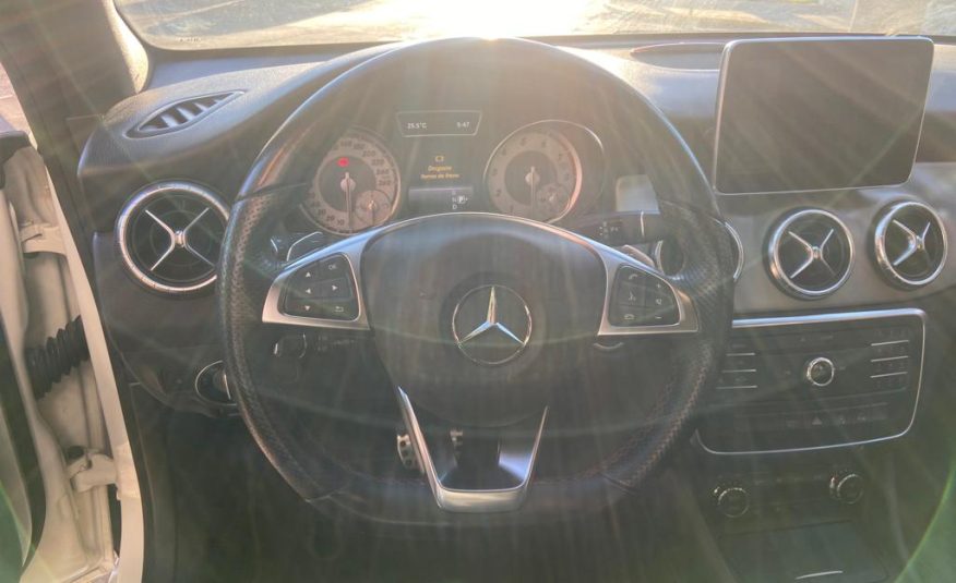MERCEDES CLA 250 BLANCO 2016
