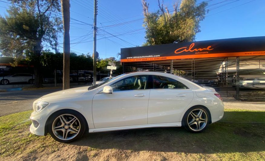 MERCEDES CLA 250 BLANCO 2016
