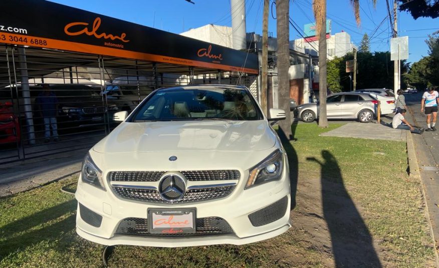 MERCEDES CLA 250 BLANCO 2016