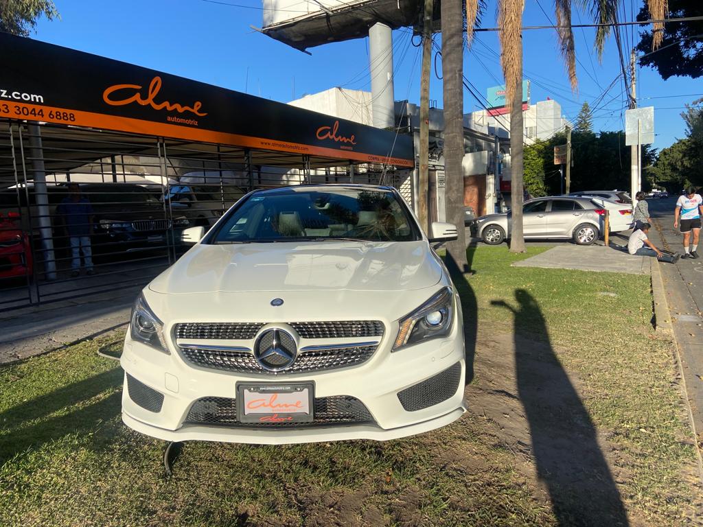 MERCEDES CLA 250 BLANCO 2016