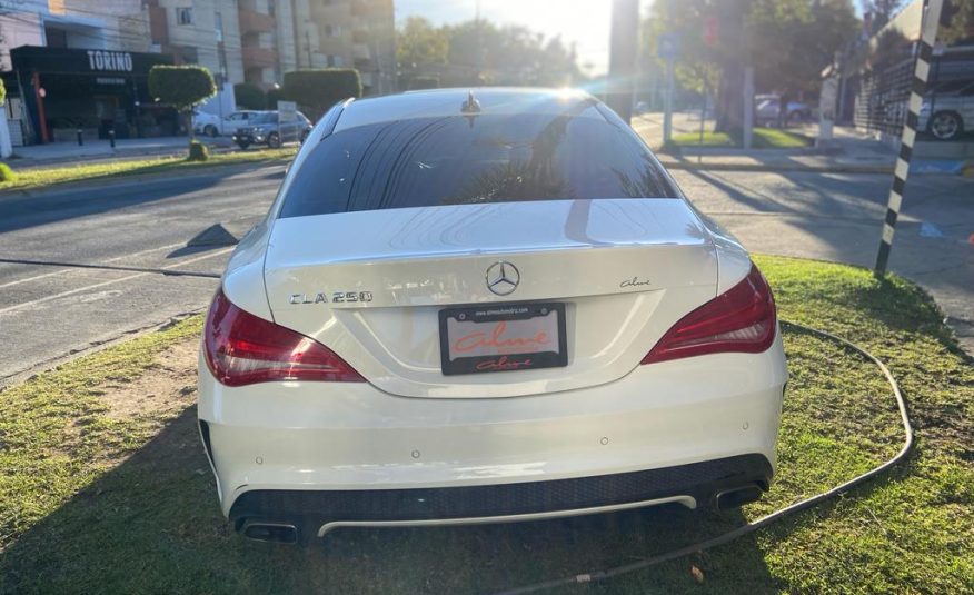 MERCEDES CLA 250 BLANCO 2016