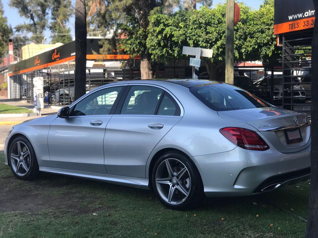 MERCEDES C250 GRIS 2017