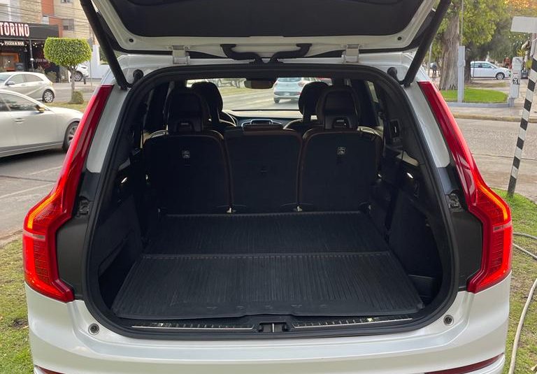 VOLVO XC90 BLANCO 2018 MOMENTUM