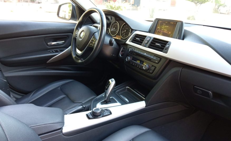 BMW 320 IA 2014 GLACIER SILVER