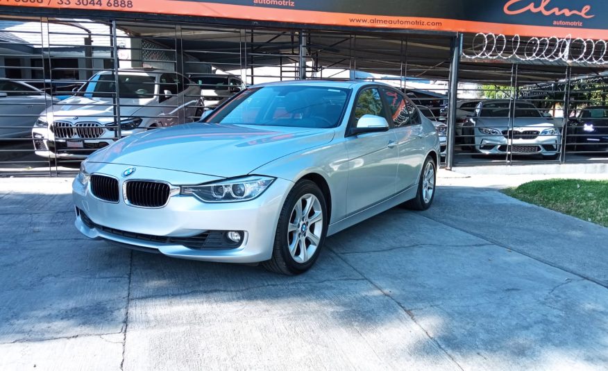 BMW 320 IA 2014 GLACIER SILVER