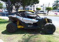 CAN AM MAVERIK X3 2018 NEGRO- AMARILLO