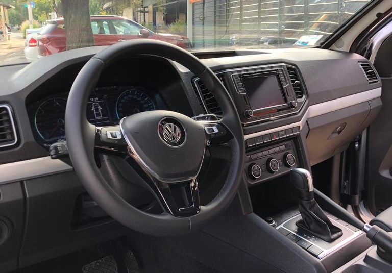 VW AMAROK 2023 NIVEL 6 PLUS DE BLINDAJE PLATA