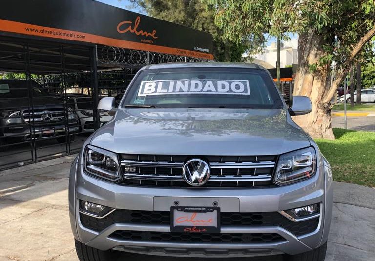 VW AMAROK 2023 NIVEL 6 PLUS DE BLINDAJE PLATA