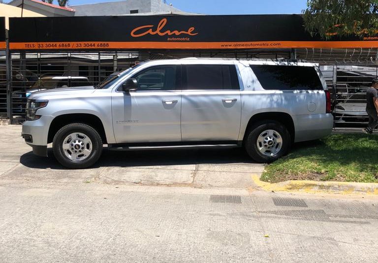 CHEVROLET SUBURBAN 2016 PLATA BLINDAJE NIVEL 5
